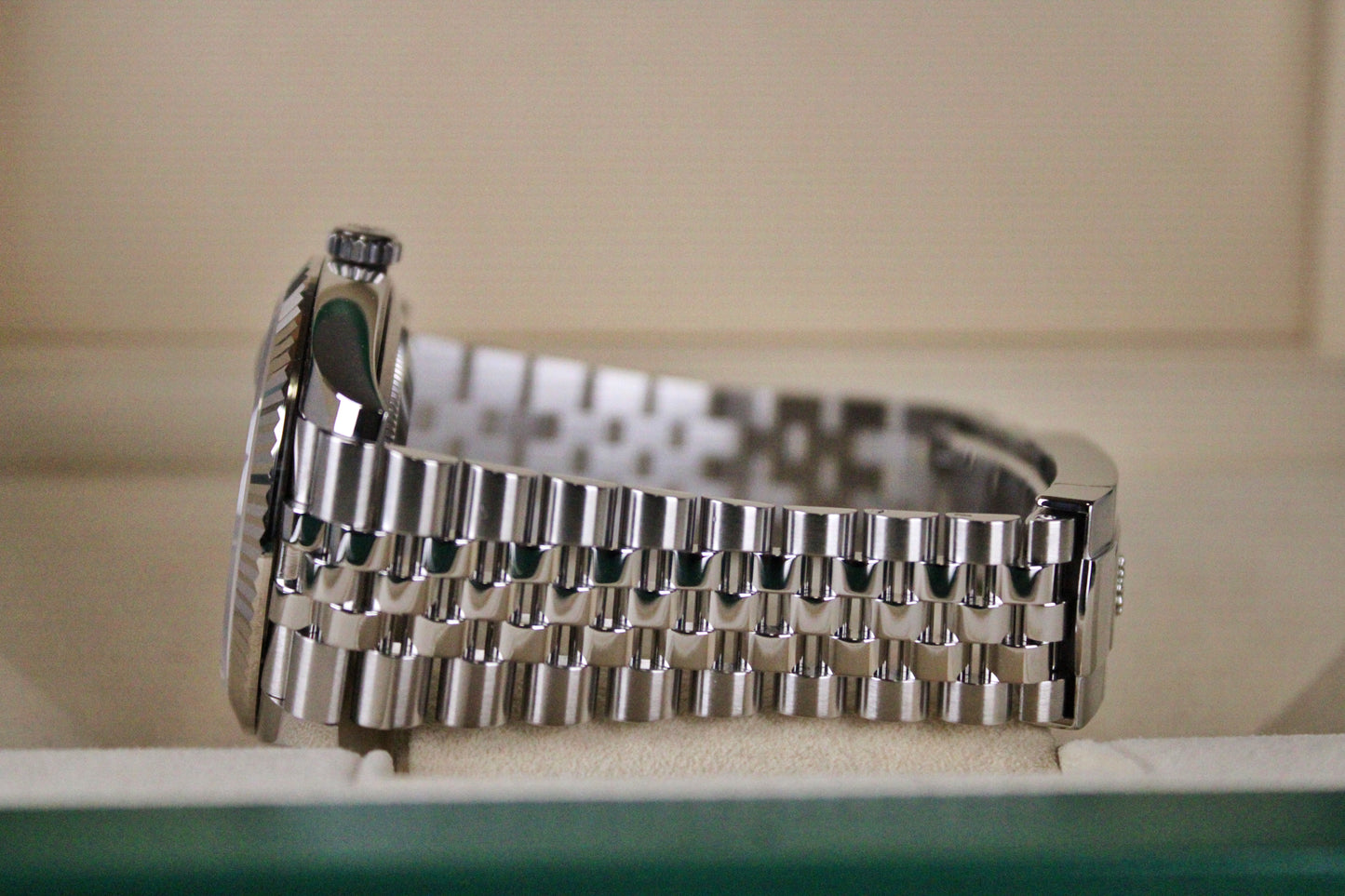 Rolex Datejust 41 126334 · Rhodium Dial · White Gold Fluted Bezel · Jubilee · 41mm