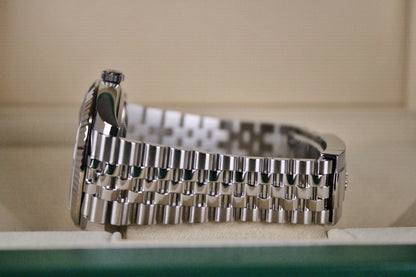 Rolex Datejust 41 126334 · Rhodium Dial · White Gold Fluted Bezel · Jubilee · 41mm