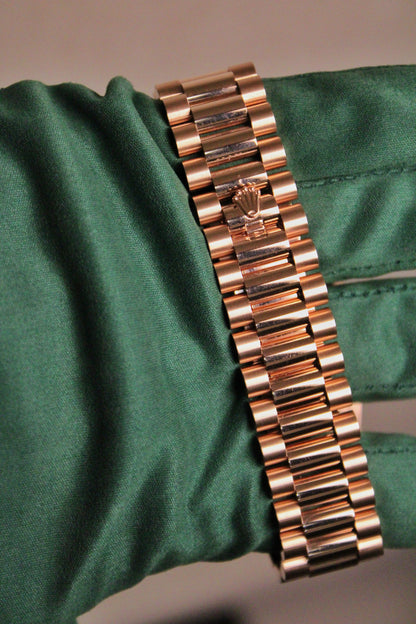 Rolex Day-Date 40 228235 · Everose · Chocolate Dial · Fluted Bezel · Full Set 2024 · Mint Condition