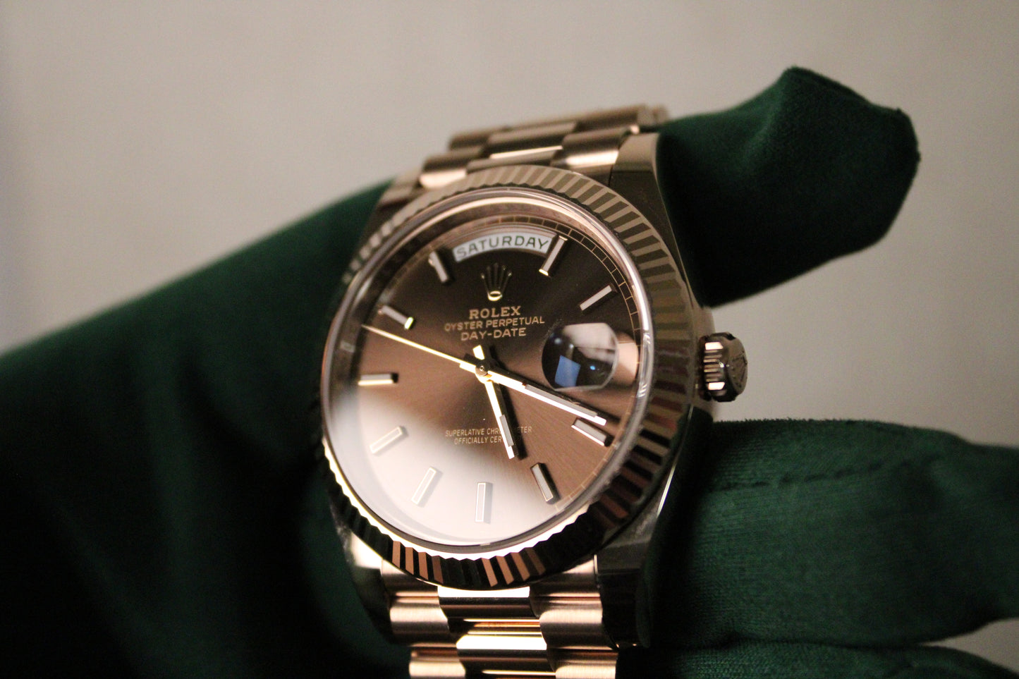 Rolex Day-Date 40 228235 · Everose · Chocolate Dial · Fluted Bezel · Full Set 2024 · Mint Condition