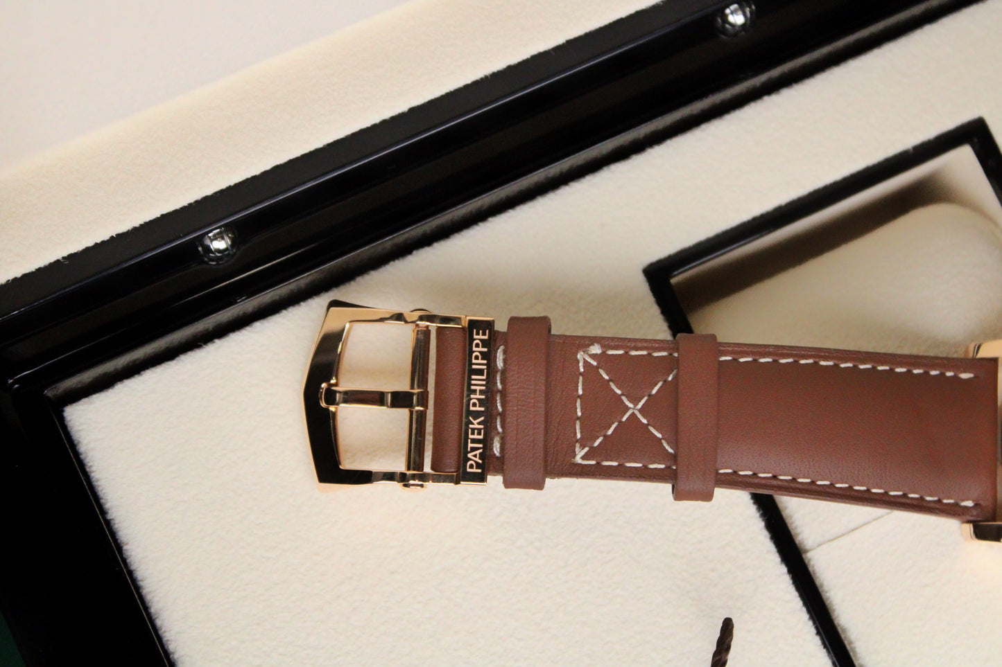Patek Philippe Pilot Travel Time 5524R-001 · Brand New · Rose Gold · Brown Dial · Full Set 2023 · Original AD Receipt · Box and Papers