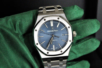 Audemars Piguet Royal Oak 15400ST · Blue Dial · Stainless Steel · 41mm · 2017 · Excellent Condition · Box + Booklet · No Papers