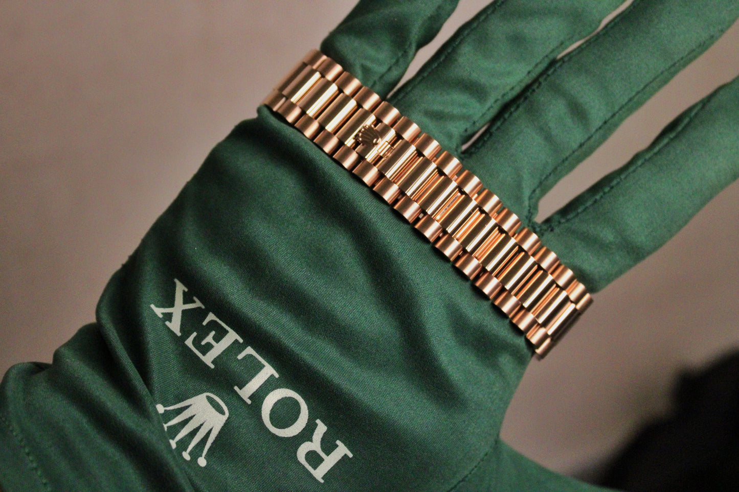 Rolex Day-Date 40 228235 · Everose · Chocolate Dial · Fluted Bezel · Full Set 2024 · Mint Condition