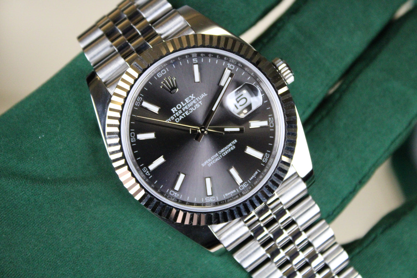Rolex Datejust 41 126334 · Rhodium Dial · White Gold Fluted Bezel · Jubilee · 41mm
