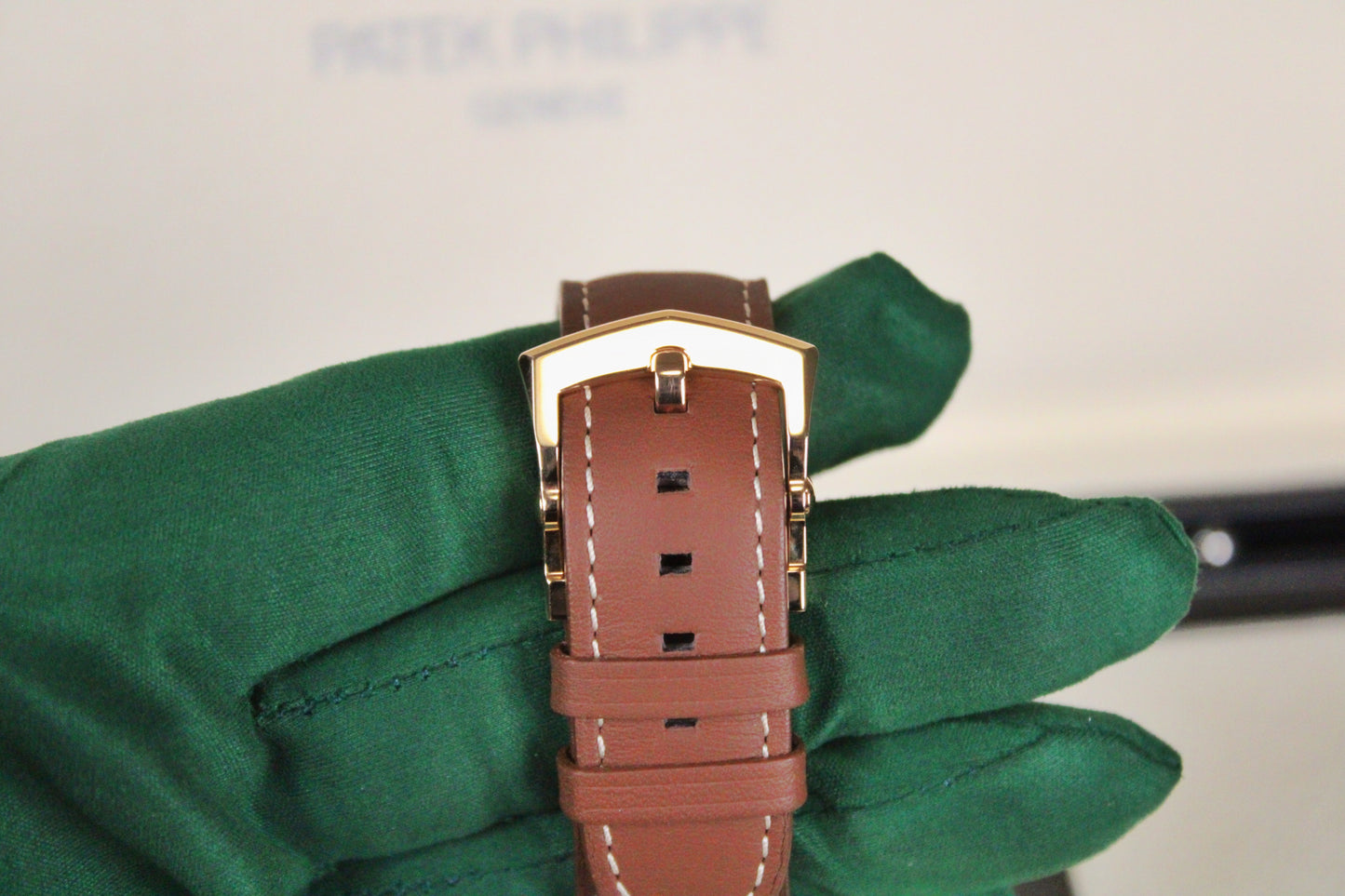 Patek Philippe Pilot Travel Time 5524R-001 · Brand New · Rose Gold · Brown Dial · Full Set 2023 · Original AD Receipt · Box and Papers
