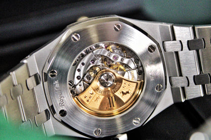 Audemars Piguet Royal Oak 15400ST · Blue Dial · Stainless Steel · 41mm · 2017 · Excellent Condition · Box + Booklet · No Papers