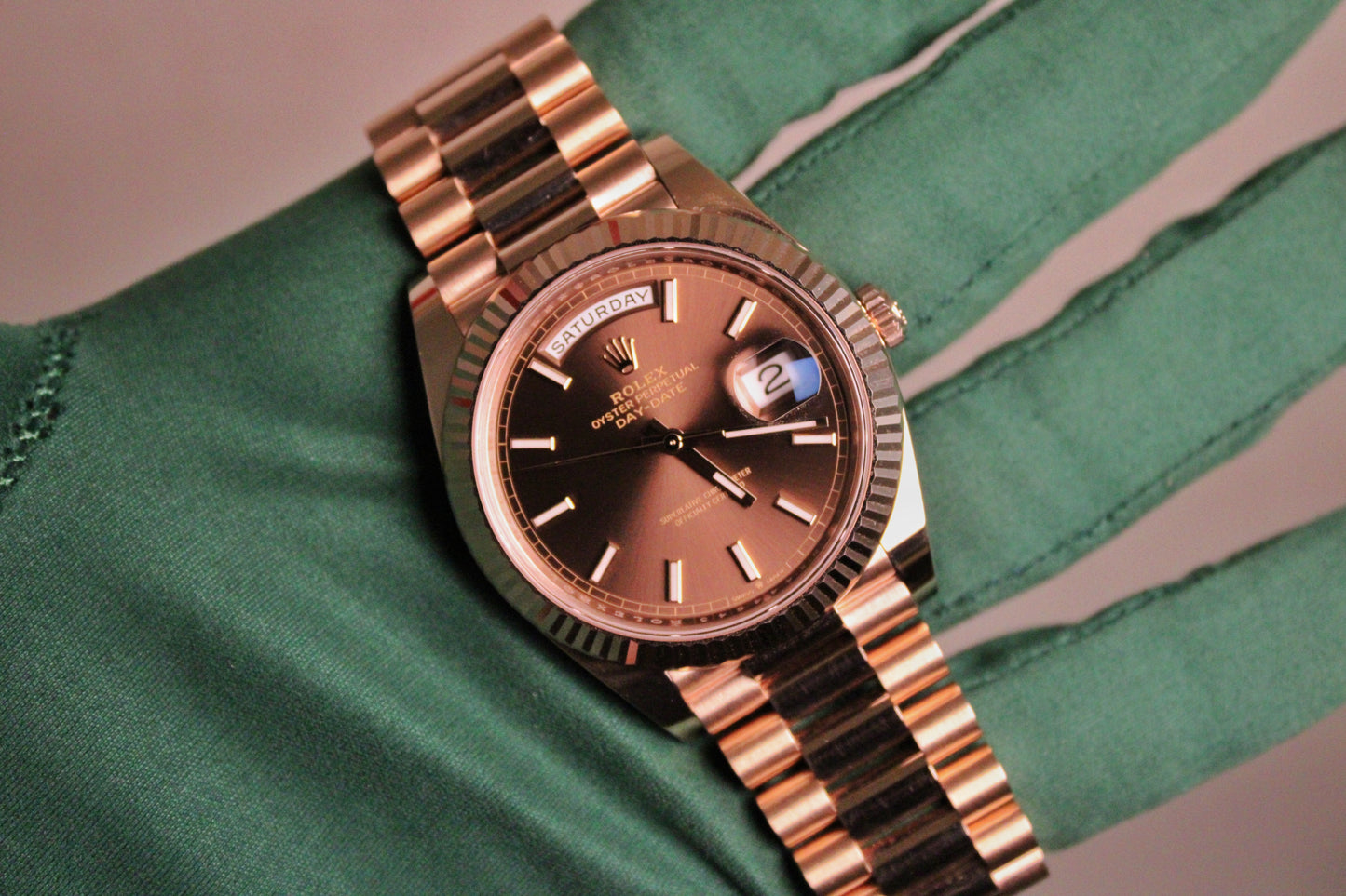 Rolex Day-Date 40 228235 · Everose · Chocolate Dial · Fluted Bezel · Full Set 2024 · Mint Condition