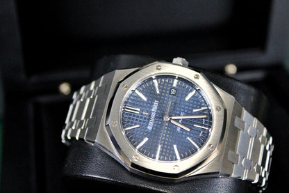 Audemars Piguet Royal Oak 15400ST · Blue Dial · Stainless Steel · 41mm · 2017 · Excellent Condition · Box + Booklet · No Papers